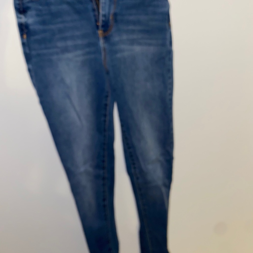 Skinny blue jeans